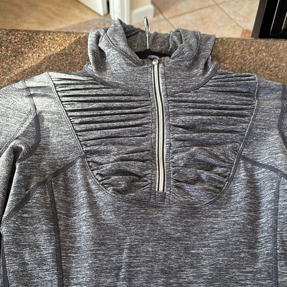 LULULEMON LADIESS GRAY HALF ZIP VENTED HOODIE THUMB HOLES SHIRT-4 - Picture 5 of 14